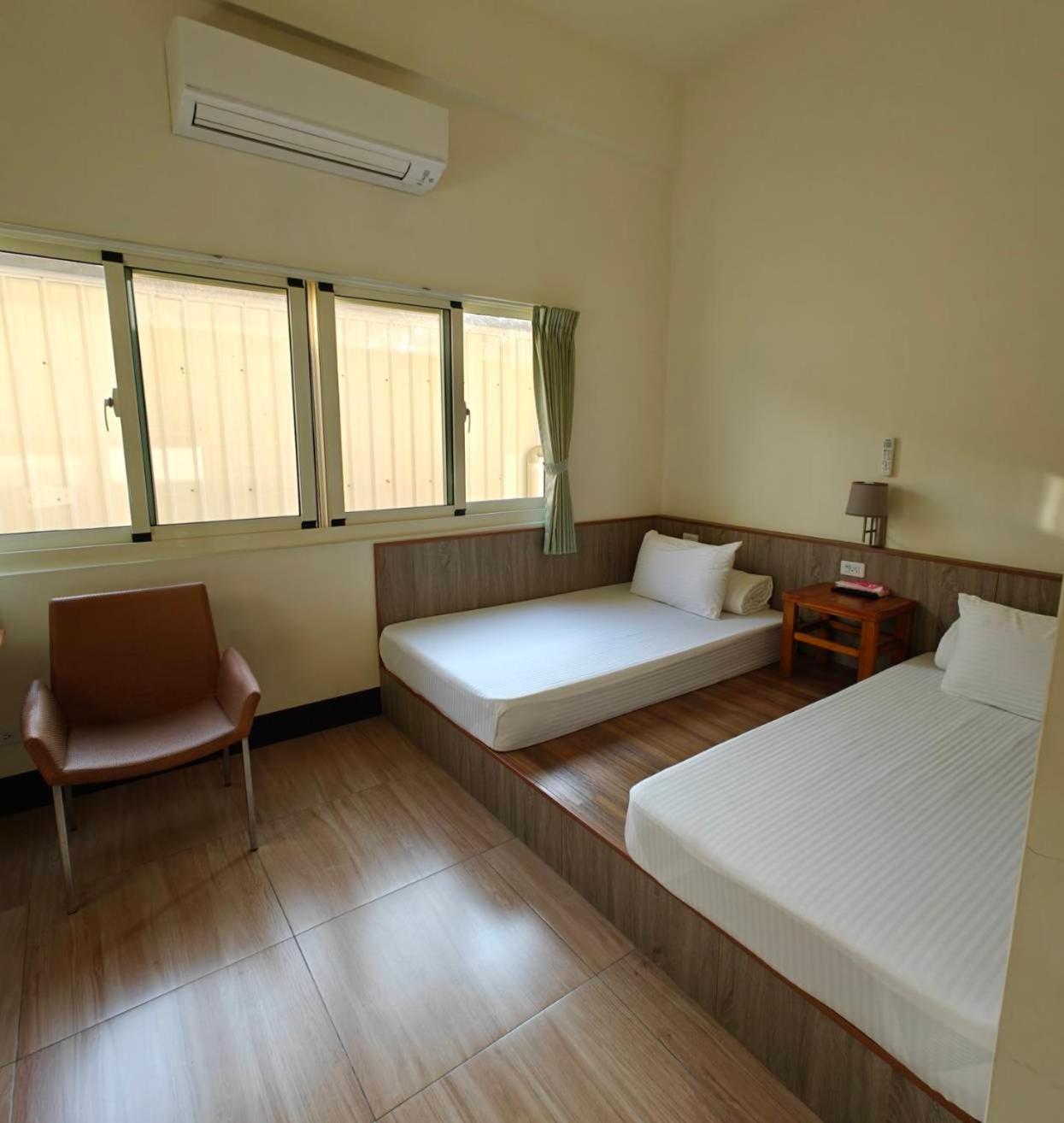 Li Yuan Homestay Tianzhong Bagian luar foto